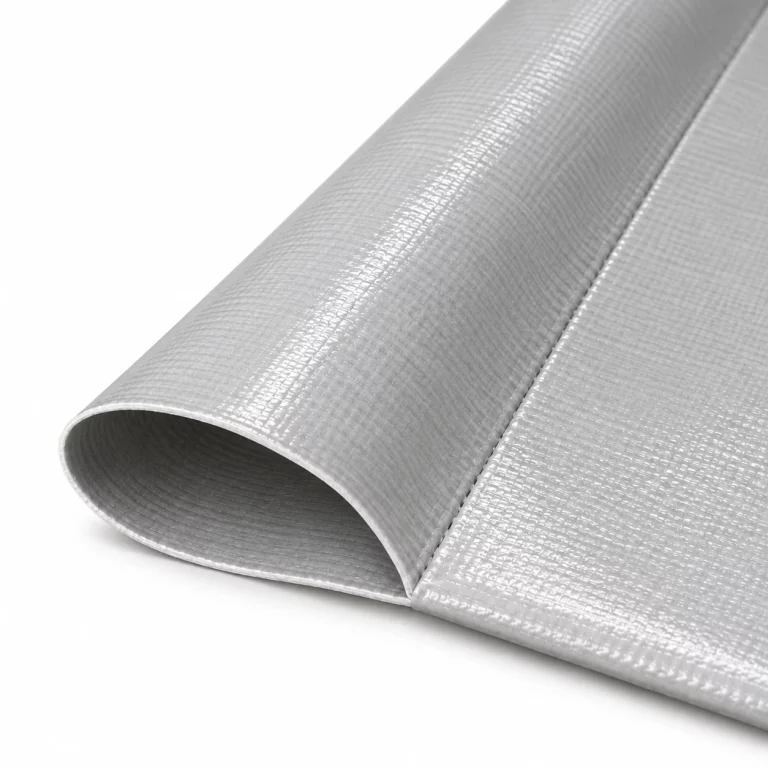 Fourreau pour le passage d’un tube sur bâche PVC grise